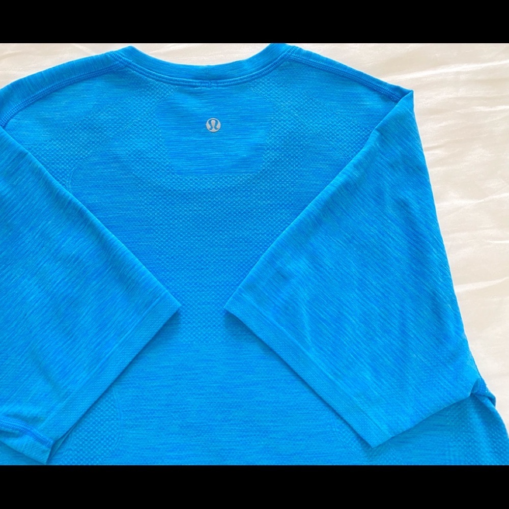 Lululemon Metal Vent Tech Shirt